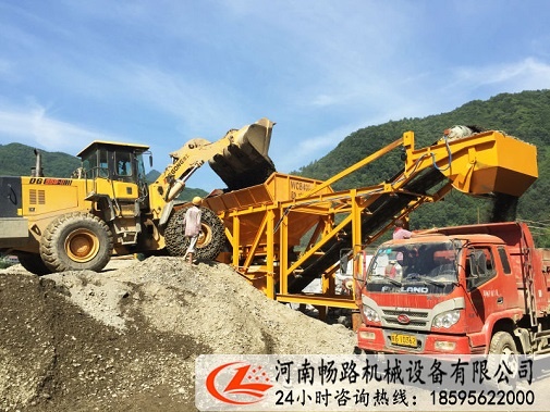 贵州铜仁市移动式WCB400稳定土拌合站安装调试完工，投入使用